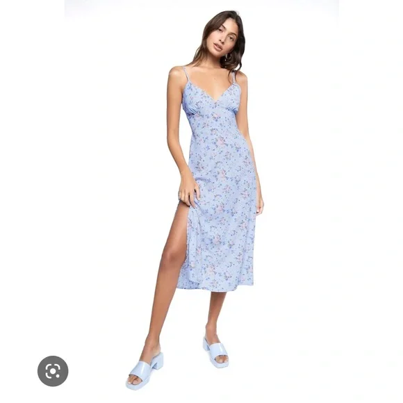 Forever 21 | Dresses | Forever 2 Ditsy Floral Print Cutout Midi Dress |  Poshmark